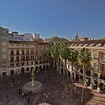 Apartamentos Plaza Constitucion - Larios