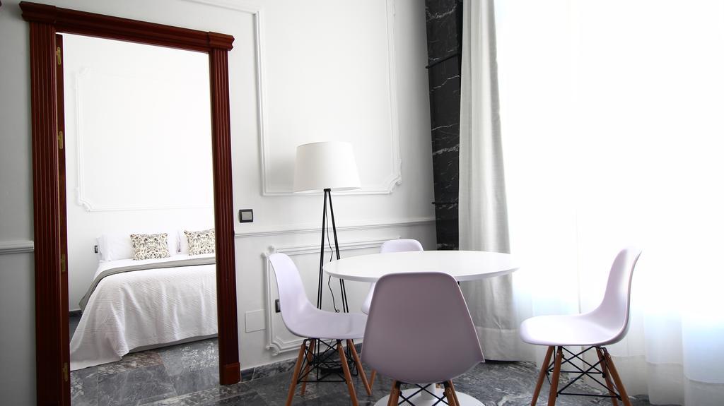 Plaza Constitucion - Larios Apartment