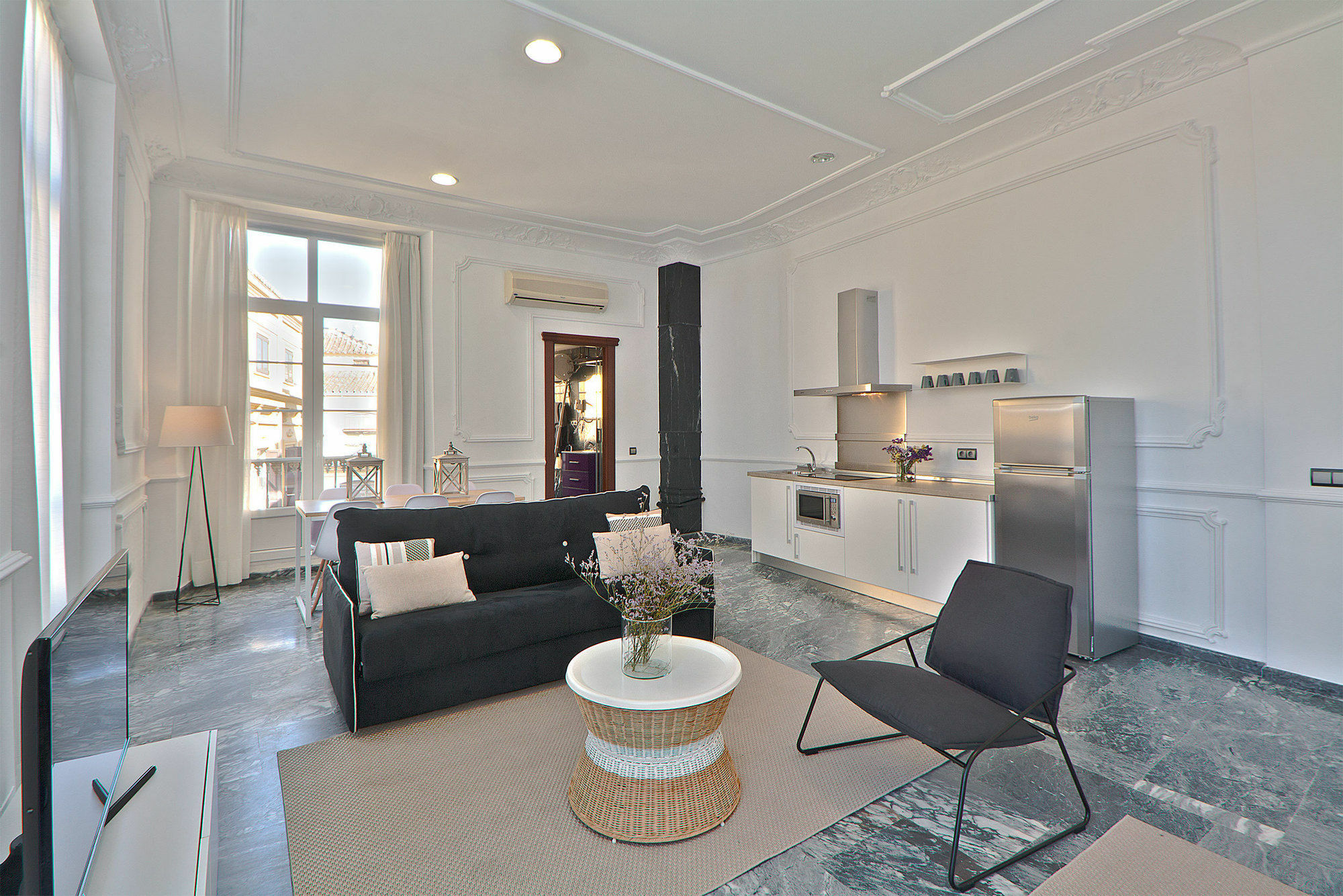 Apartment Plaza Constitucion - Larios