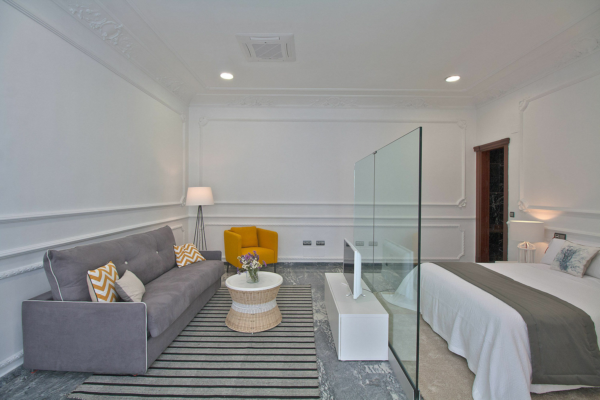 Apartment Plaza Constitucion - Larios